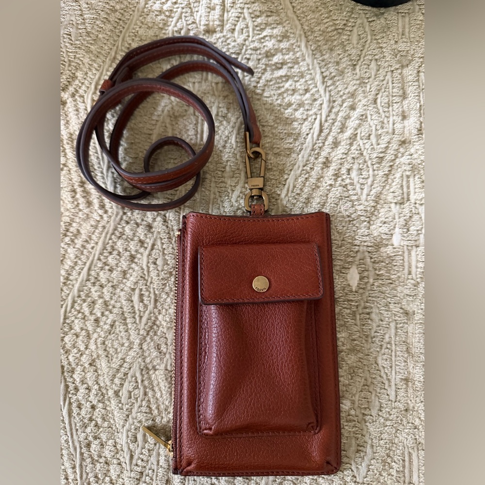 Fossil Brown Leather Rio Crossbody Phone Wallet